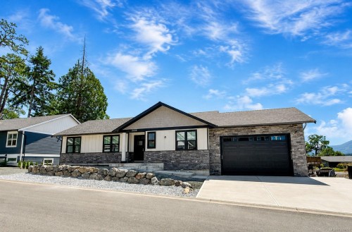 2036 Oakhill Pl, Duncan, BC 