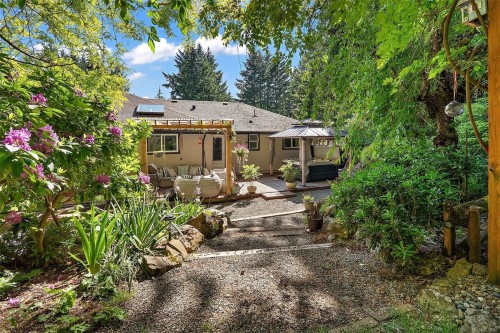 2375 Damascus Rd, Shawnigan Lake, BC 