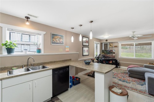 2185 Dick Ave, Nanaimo, BC 