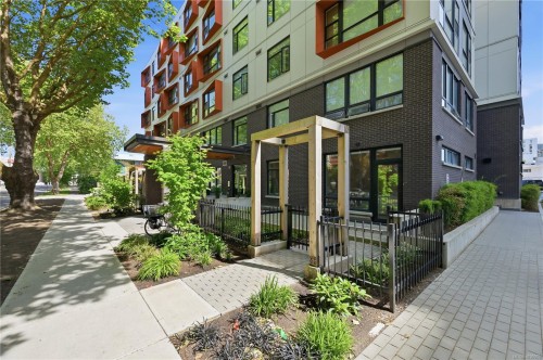 #101-629 Speed Ave  Victoria, BC V8Z 1A5