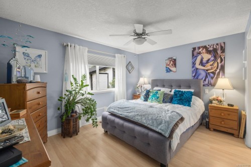 2902 Irma St, Victoria, BC 