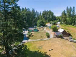 1813 Rugg Rd Nanaimo, BC V9X 1N1