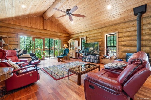 1813 Rugg Rd, Nanaimo, BC 