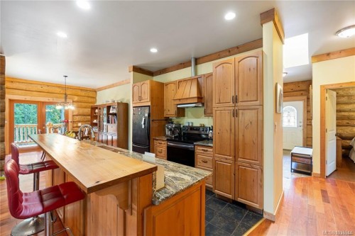1813 Rugg Rd, Nanaimo, BC 