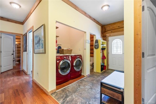1813 Rugg Rd, Nanaimo, BC 