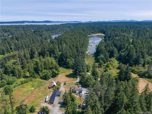 1813 Rugg Rd, Nanaimo, BC 