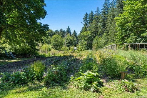 1813 Rugg Rd, Nanaimo, BC 