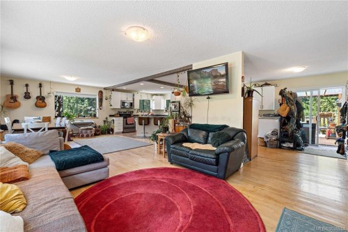 1813 Rugg Rd, Nanaimo, BC 