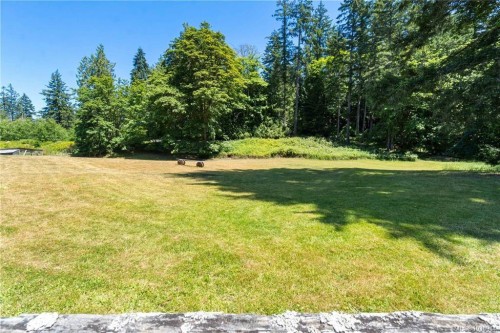 1813 Rugg Rd, Nanaimo, BC 