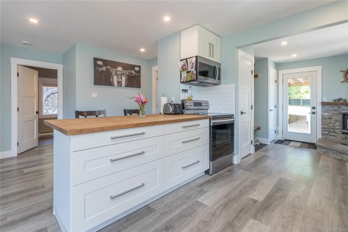 2817 Crozier Rd, Chemainus, BC 