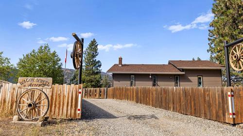 602 Johnson Crescent, Oliver, BC 