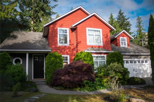 907 Savary Dr, Qualicum Beach, BC 