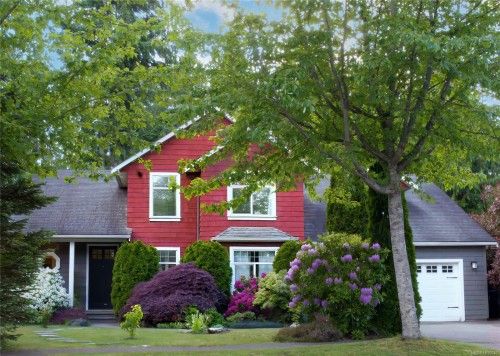 907 Savary Dr, Qualicum Beach, BC 