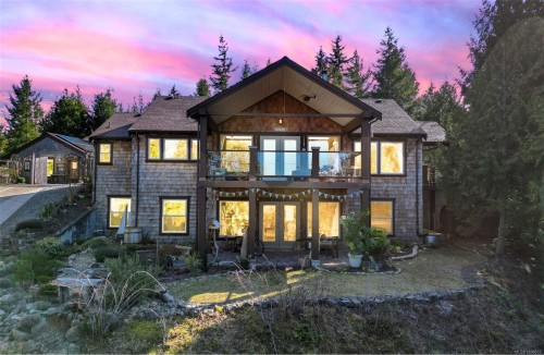 1860 Ashling Rd, Qualicum Beach, BC 