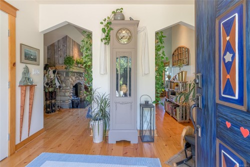 1860 Ashling Rd, Qualicum Beach, BC 