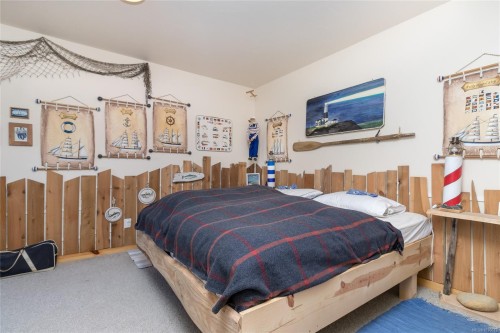 1860 Ashling Rd, Qualicum Beach, BC 