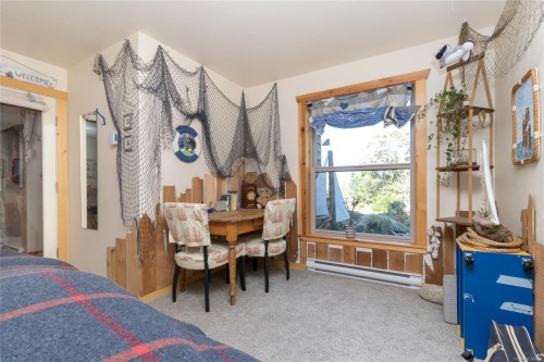 1860 Ashling Rd, Qualicum Beach, BC 