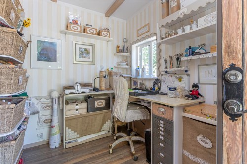 1860 Ashling Rd, Qualicum Beach, BC 