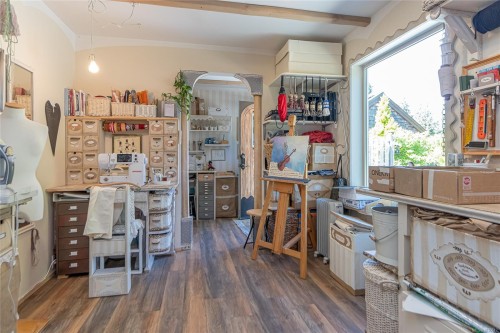 1860 Ashling Rd, Qualicum Beach, BC 