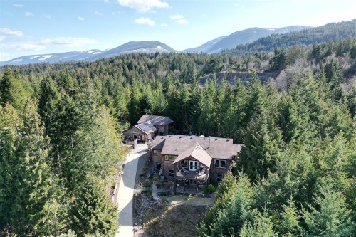 1860 Ashling Rd, Qualicum Beach, BC 