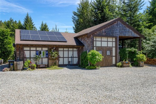 1860 Ashling Rd, Qualicum Beach, BC 