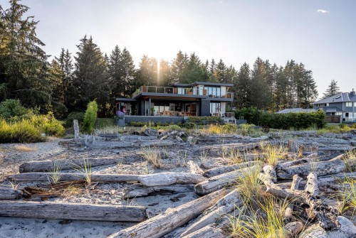 9046 Clarkson Ave, Black Creek, BC 