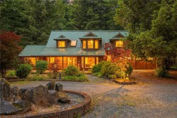 1880 Forest Hill Pl Nanaimo, BC V9X 1T2