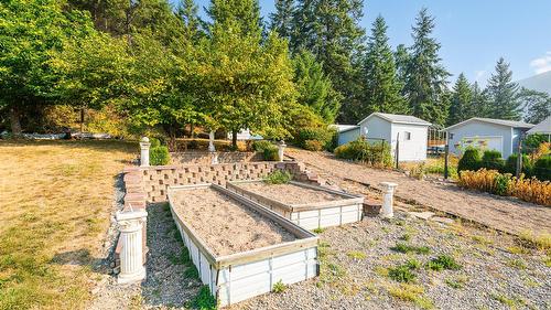 3900 Haskins Road, Creston, BC 