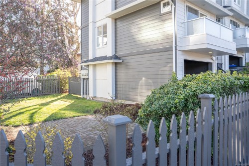 #4-601 Nelson St, Esquimalt, BC 