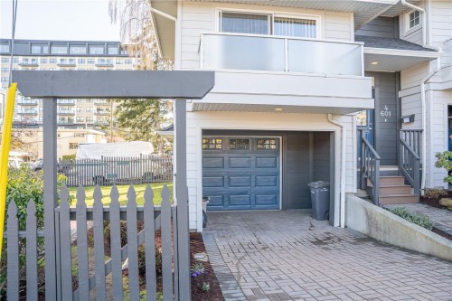 #4-601 Nelson St, Esquimalt, BC 