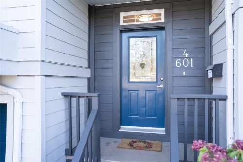#4-601 Nelson St, Esquimalt, BC 