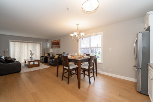 #4-601 Nelson St, Esquimalt, BC 