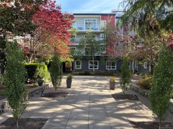 #210-1315 Esquimalt Rd Esquimalt, BC V9A 3P5