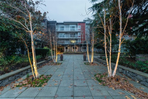 #210-1315 Esquimalt Rd, Esquimalt, BC 