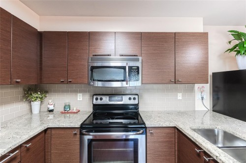 #210-1315 Esquimalt Rd, Esquimalt, BC 