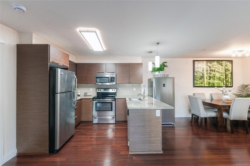 #210-1315 Esquimalt Rd, Esquimalt, BC 