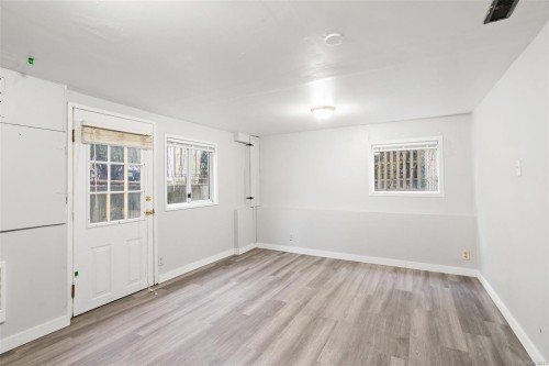 #3020-3022 Donald St, Saanich, BC 