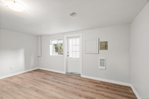 #3020-3022 Donald St, Saanich, BC 