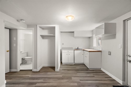 #3020-3022 Donald St, Saanich, BC 