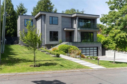 374 Sunset Ave, Oak Bay, BC 