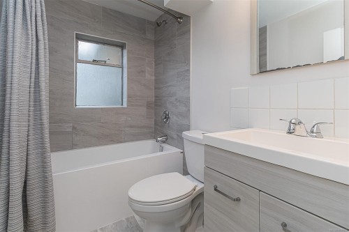 1905 Richardson St, Victoria, BC 