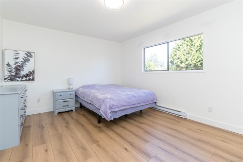 484 Goldstream Ave, Langford, BC 