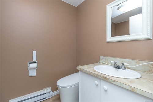 484 Goldstream Ave, Langford, BC 