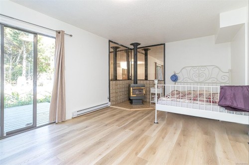 484 Goldstream Ave, Langford, BC 