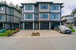 #126-600 Ninth St Nanaimo, BC V9R 0L4