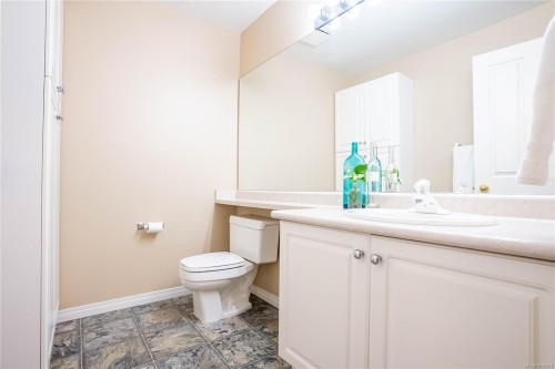 #306-5110 Cordova Bay Rd, Saanich, BC - Indoor Photo Showing Bathroom