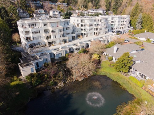 #306-5110 Cordova Bay Rd, Saanich, BC - Outdoor With View