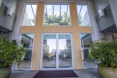 #306-5110 Cordova Bay Rd, Saanich, BC -  Photo Showing Other Room