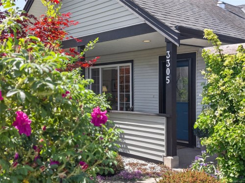 3305 Ninth St, Cumberland, BC 
