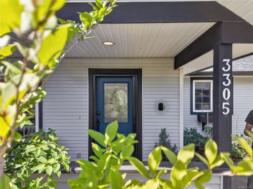 3305 Ninth St, Cumberland, BC 